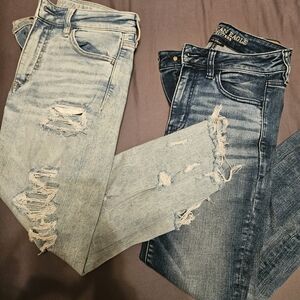 American Eagle Outfitters Women's Distressed Blue Jeans